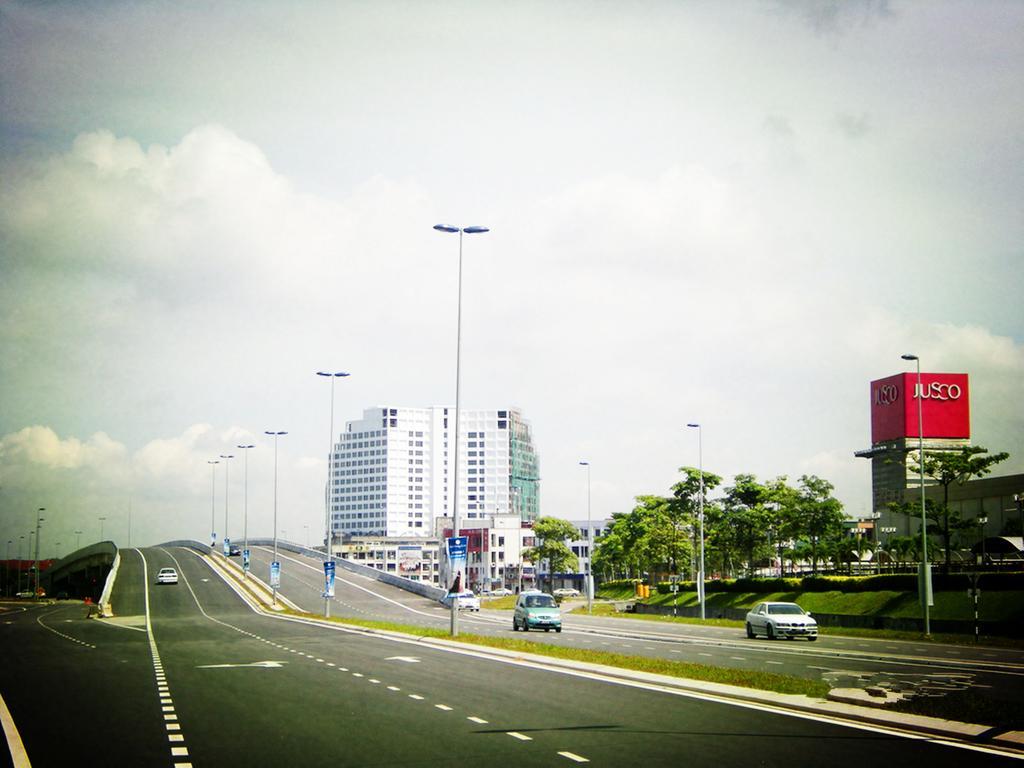 Hotel Time Johor Bahru Zewnętrze zdjęcie